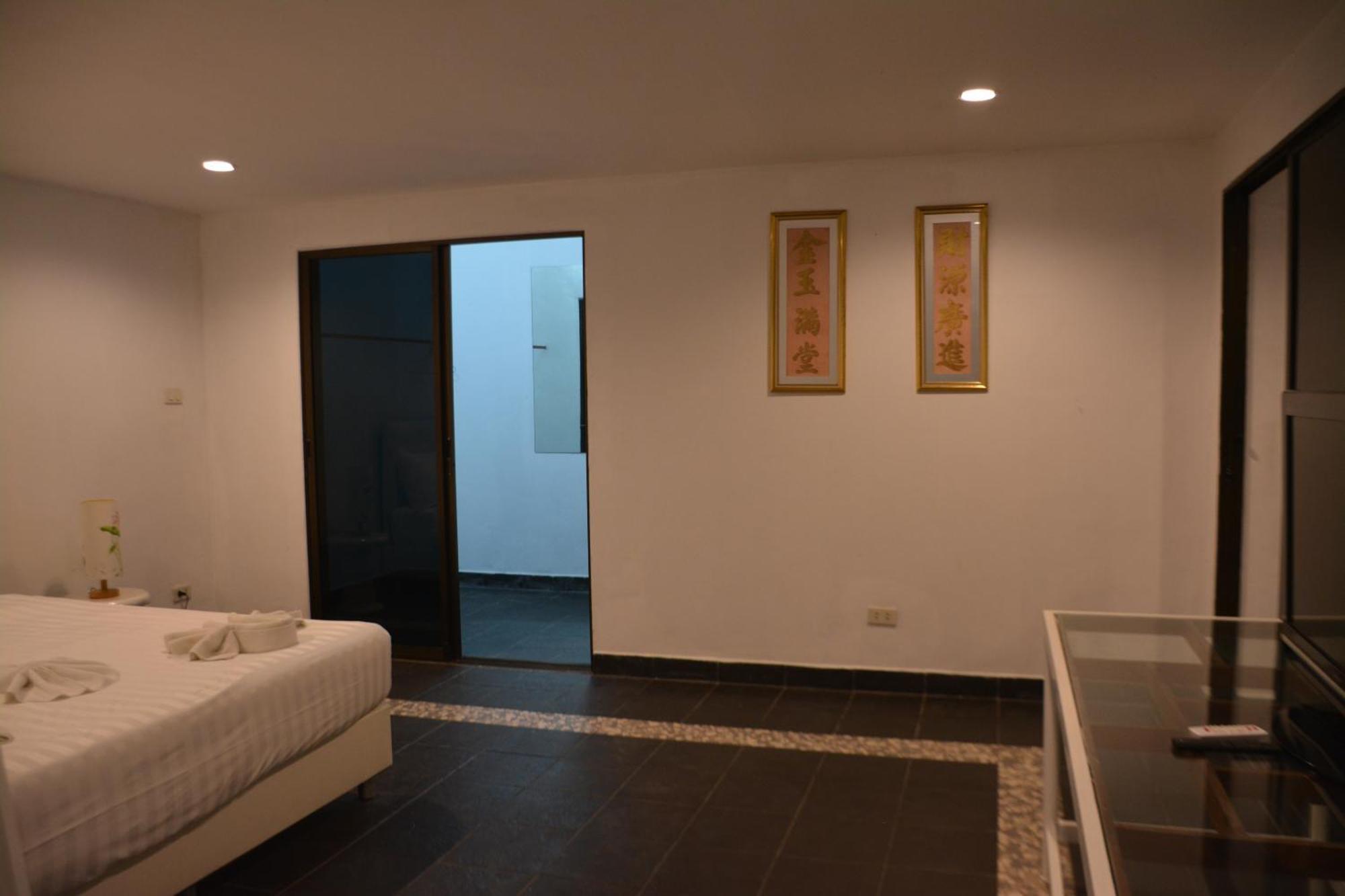 Baan Suan Villa 1 Patong Exterior photo